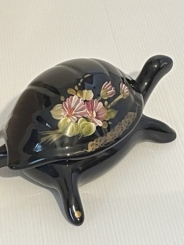Ceramic tortoise - ,