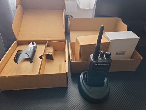 Motorola uhf dp1400 analogue - motorola,