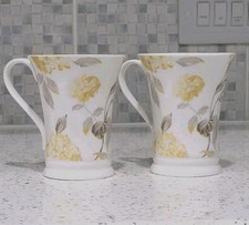 2 X Laura Ashley Camomile