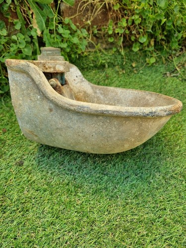 Cast iron water - cast,