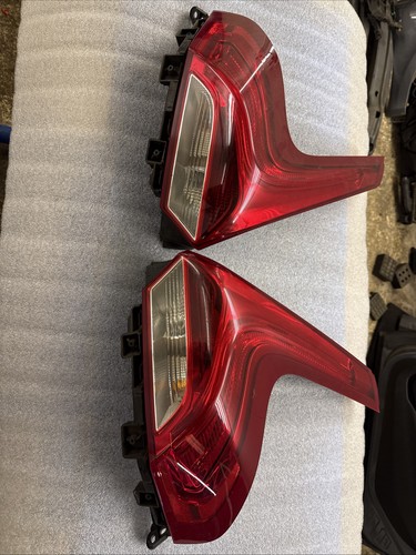 Volvo v40 rear tail - rear,
