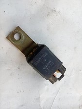 FUSE BOX Mitsubishi L200