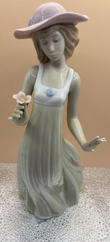 Figurine nao lladro - figurine, gentle