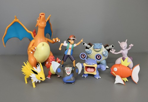 Pokemon action figure bundle - pokemon,