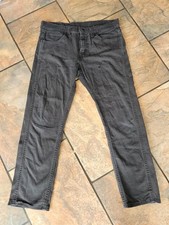 Black tag Levi 513 denim jeans