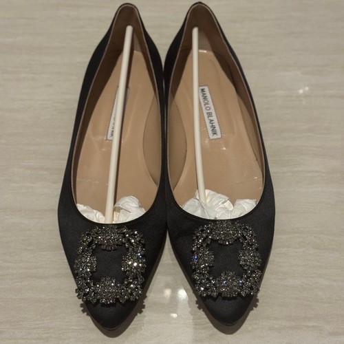 Manolo blahnik hangisi - blahnik, jewel