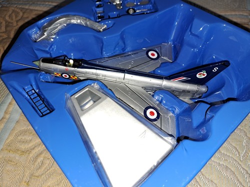 Corgi aviation scale - corgi,
