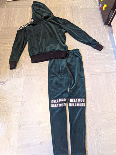 Muse dark green velour - de,