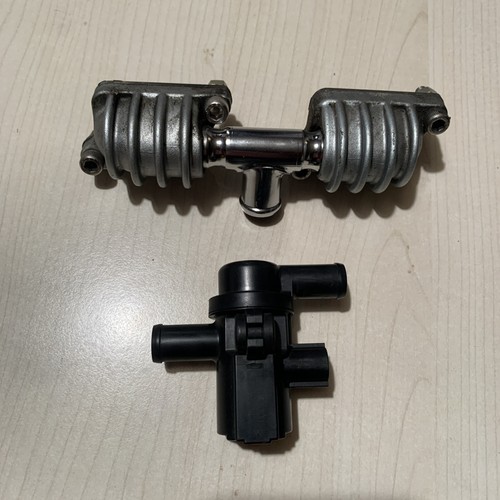 W800 air pair valve genuine - pair,