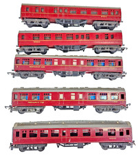 Rack Of 5 Tri-ang TT LMS Stanier Restaurant Cars W33111, 11005 And W15732 unbox.
