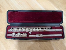 Yamaha YFL-211SII Flute with Original Hard Case, Nickel Silver