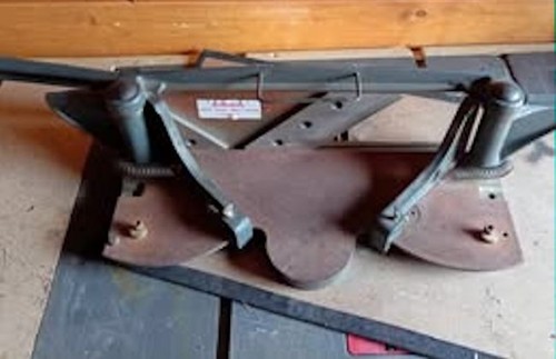 Mitre trimmer moulding - mitre, /