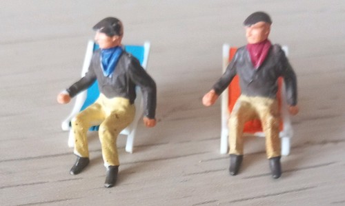 Subbuteo cricket spectators - 2,