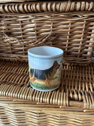 German shepard pictured mug - german,