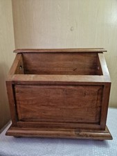 Solid Oak Wood Magazine /