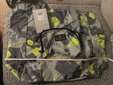 victorinox Swiss army small to large camo fold away lightweight carry bag BNWT