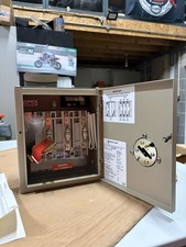 Merlin Gerin MGFA0203 Enclosed