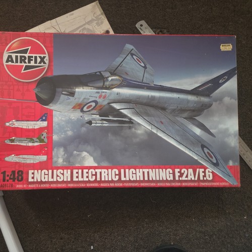 Airfix english electric - airfix,