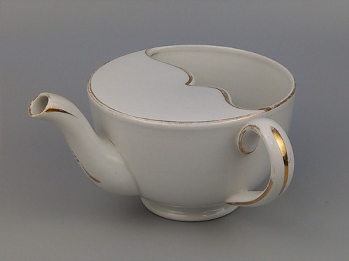 Early invalid feeder - cup, white
