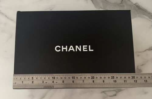 Chanel empty medium gift - , box