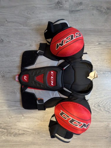 Ccm shoulder pads ice - shoulder,