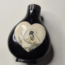 CHINESE NATURAL HORN SNUFF BOTTLE ENGRAVED Woman Antique
