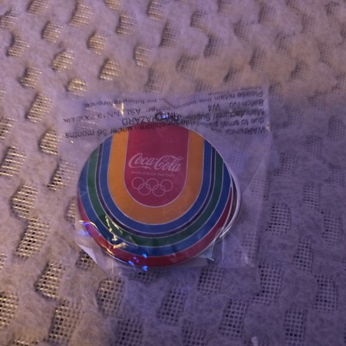 Coca cola keyrings 2012 - -,