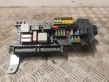 MERCEDES C220 REAR FUSE RELAY
