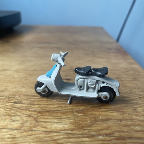 Britains lambretta scooter - britains,