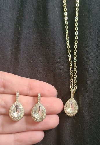 Gold plated teardrop - teardrop, clear