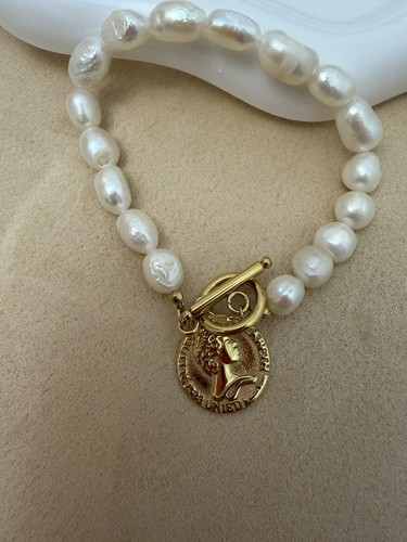 White baroque pearl - baroque,