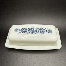 Vintage Pyrex 72-B Old Town