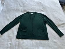 Toast Green 100% Merino Wool Fine Knit Long Sleeve Cardigan Size M Pockets PULL