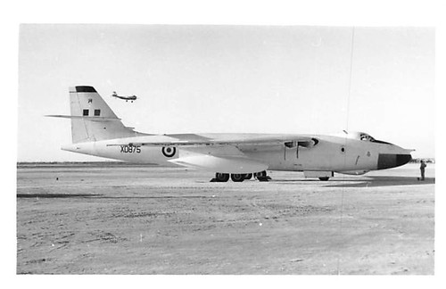 Photo xd875 vickers valiant - bw,