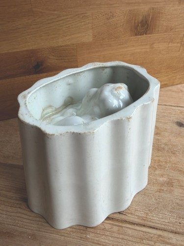 Vintage old ceramic lion - vintage,