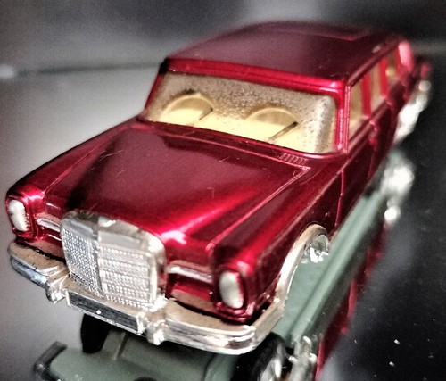 Vintage model car corgi - '70,