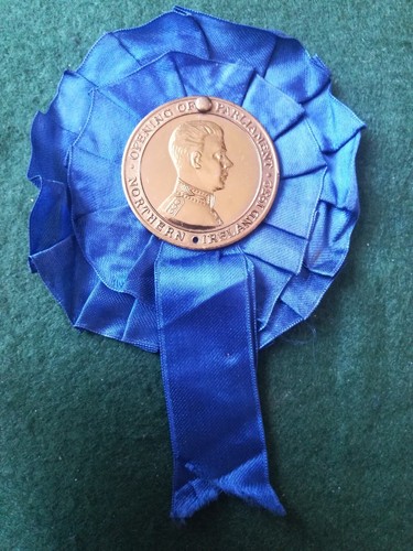 Rare badge issued belfast - badge,