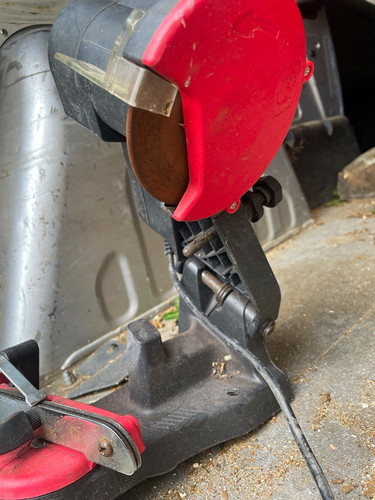 Corded electric chainsaw - electric,