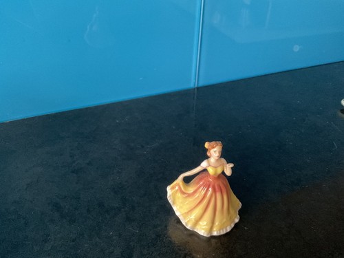 Royal doulton figurine - royal,