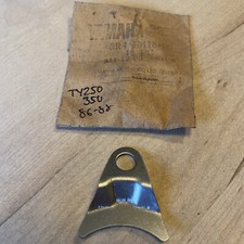 Genuine Yamaha TY250 YZ125 YZ250 Holder. 3R4-15118-00 NOS