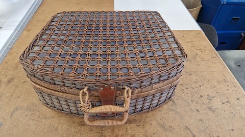 Retro picnic basket - retro,