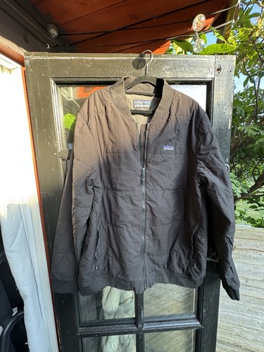 Black patagonia bomber style - patagonia,