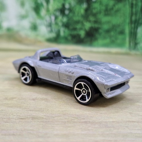 Hot wheels corvette - corvette, grand
