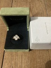 Van Cleef & Arpels Alhambra