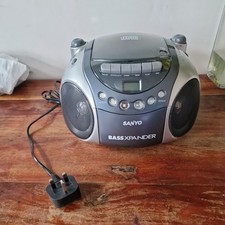 Sanyo mcd-zx110f BoomBox CD