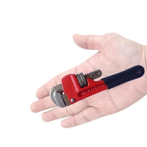 Small pipe wrench inch - wrench,