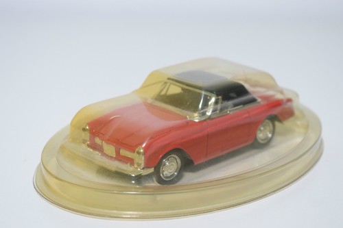 Solid facel vega red - facel, 2