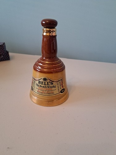 Wade pottery bells old scotch - wade,