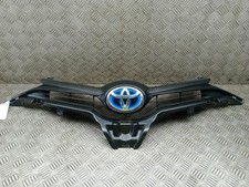 TOYOTA AURIS GRILLE BADGE FRONT BUMPER 5311402380 MK2 2015-2019