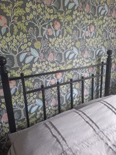 HIGH CLASS WROUGHT IRON BED FRAME.